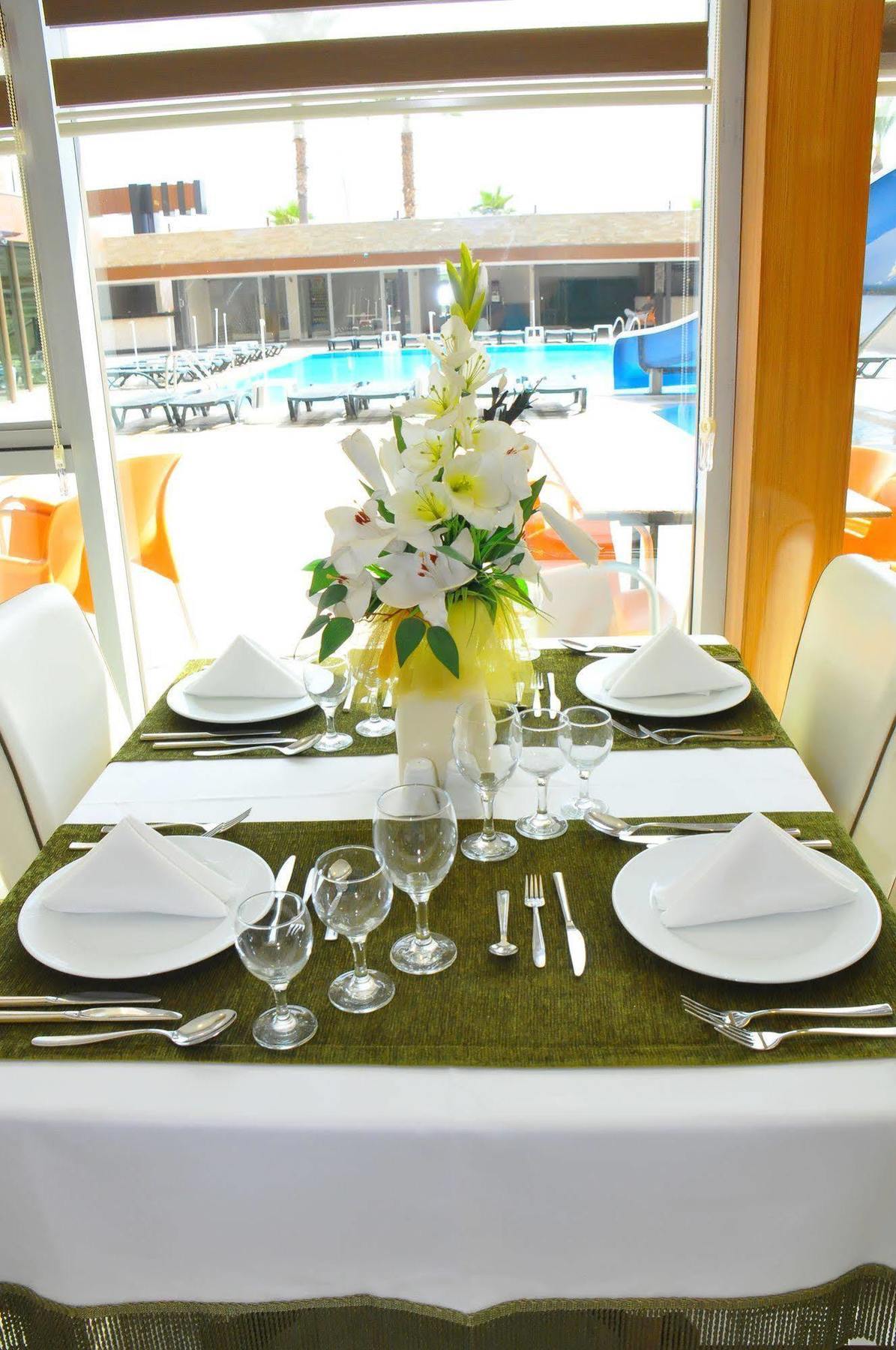 Grand Bayar Beach Hotel Аланя Екстериор снимка