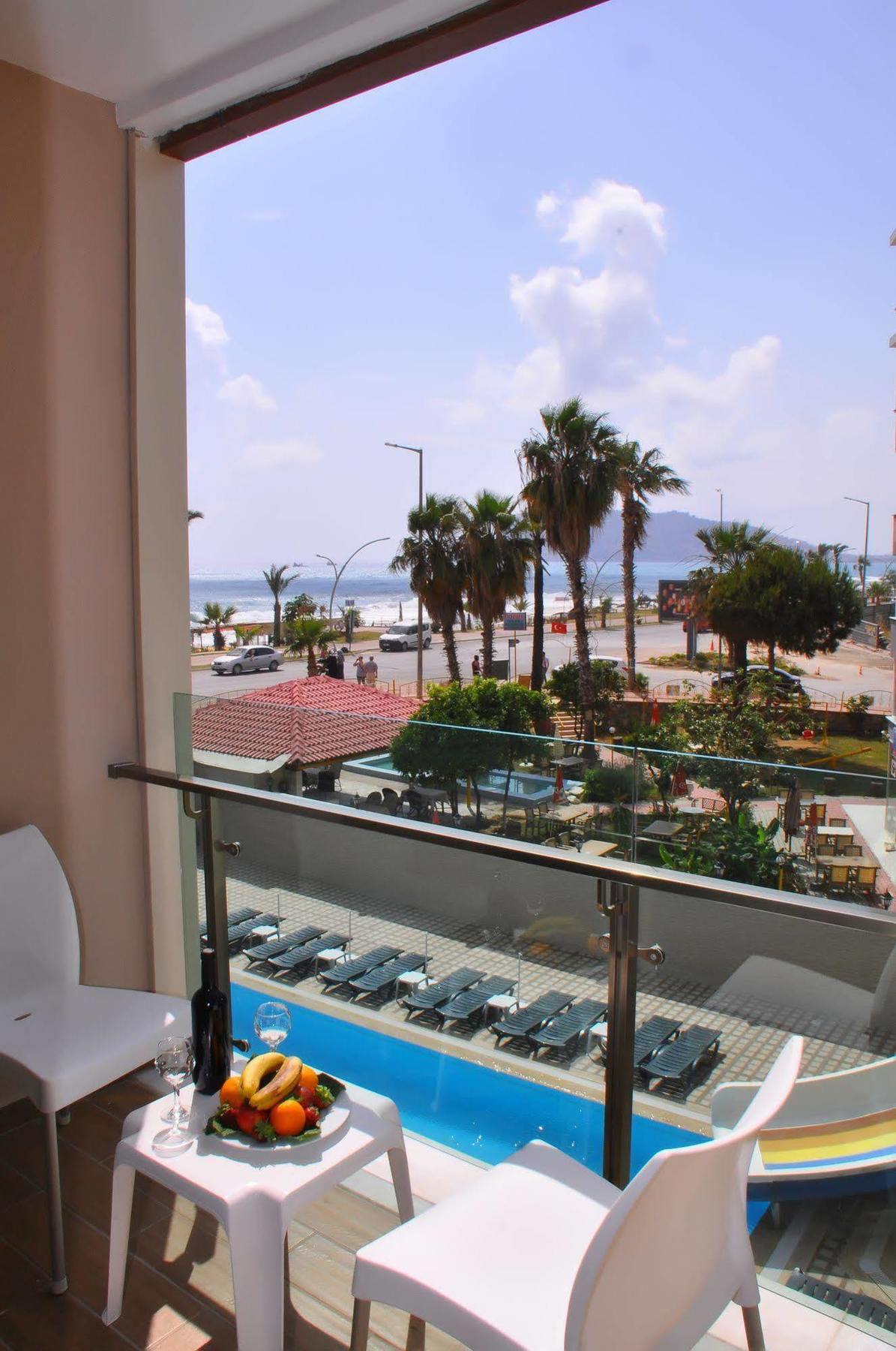 Grand Bayar Beach Hotel Аланя Екстериор снимка